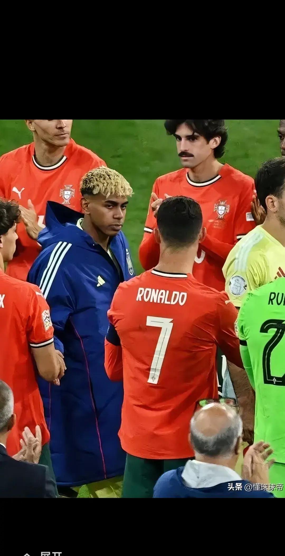 包含C罗回归赛场,败北首场状态亮眼,利物浦观众沸腾!的词条